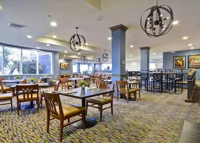 Hotel Doubletree By Hilton North 4*