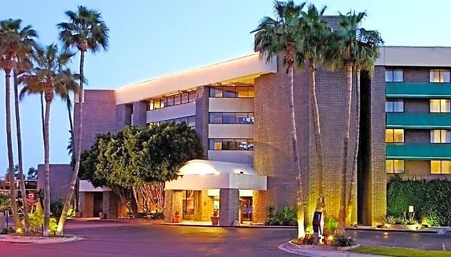 Hotel Doubletree By Hilton North 4*