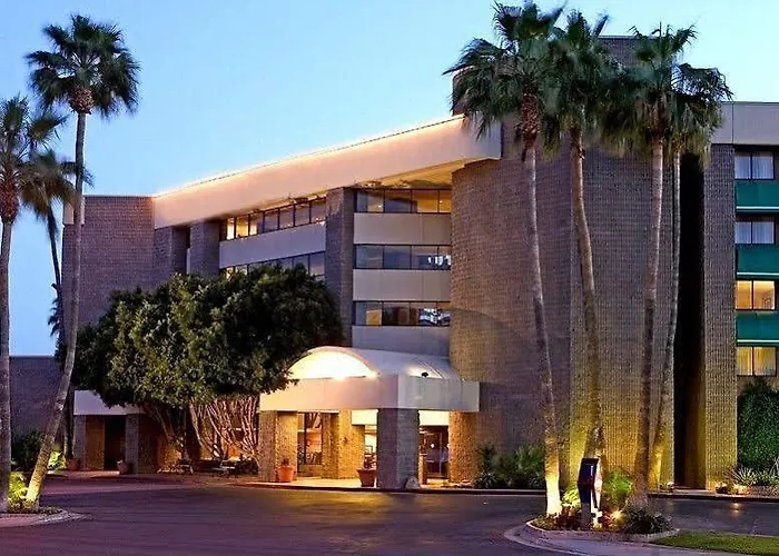 Doubletree By Hilton North Phoenix