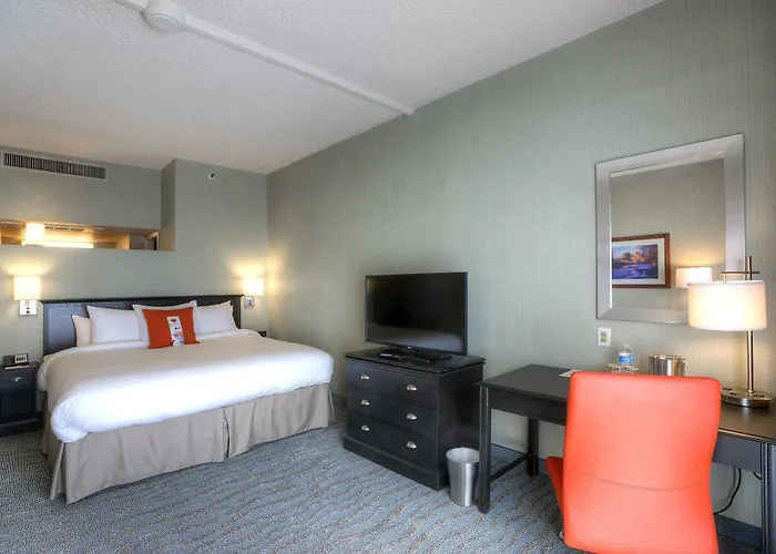 Doubletree By Hilton North Hotel
